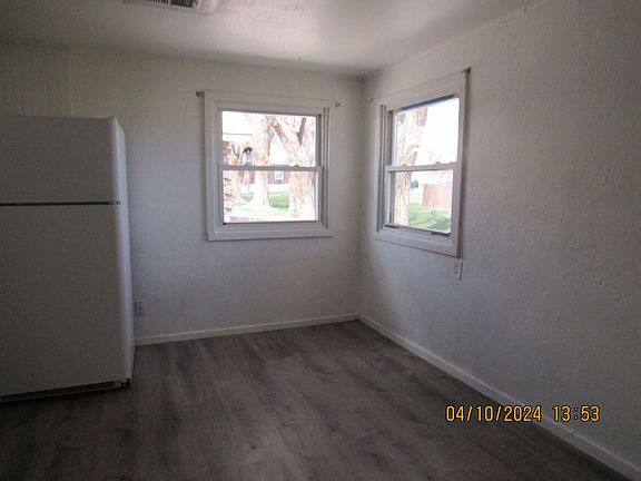 4th image of 755 W 2nd St Unit 2