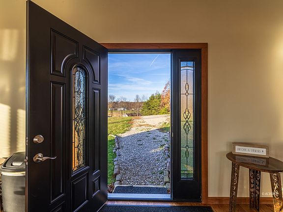 3rd image of 6176 Bethany Ridge Rd