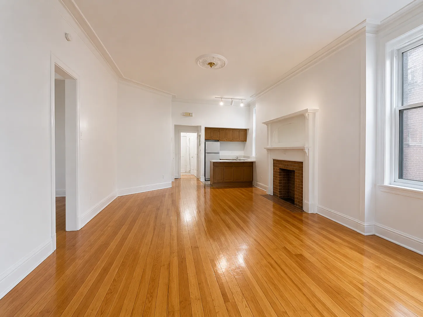 Studio, $1,995 — Photo 2