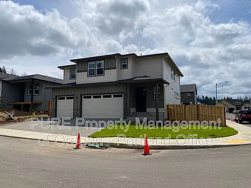 1730 NE Gilbert Ln Photo 1