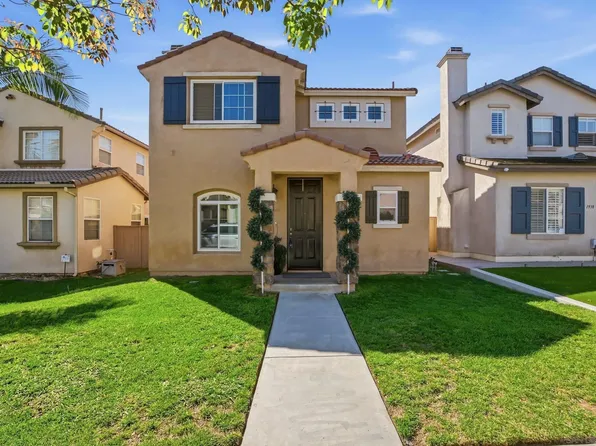 1942 Parker Mountain Rd, Chula Vista, CA 91913