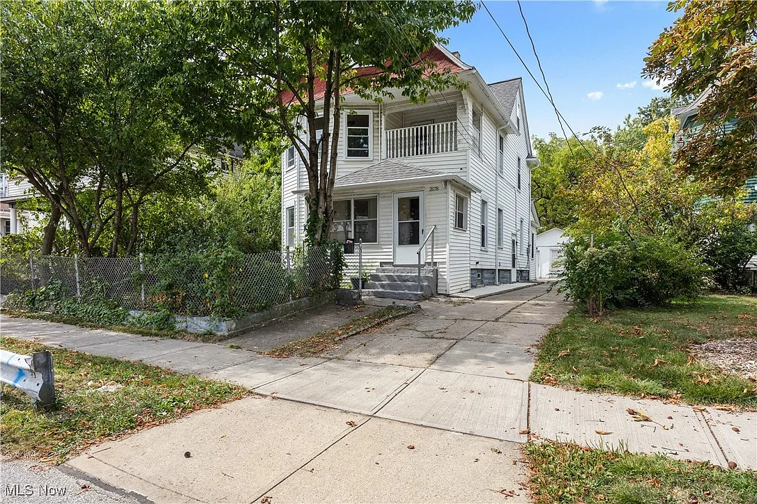 2078 W 100th St photo 1