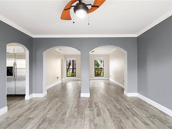 3rd image of 2512 Ulex Ave