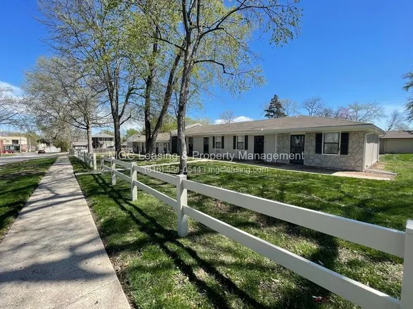 313 SE Grand Ave Unit 6, Lees Summit, MO 64063