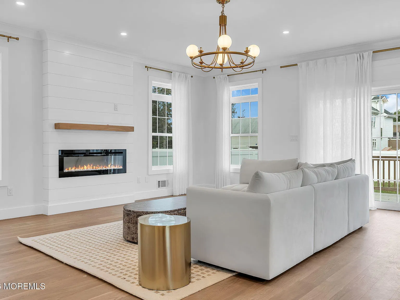 5 bed, 5.5 bath, 2870 sqft, $7,500 — Photo 4