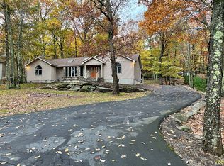 109 Falling Brook Dr, Lords Valley, PA 18428