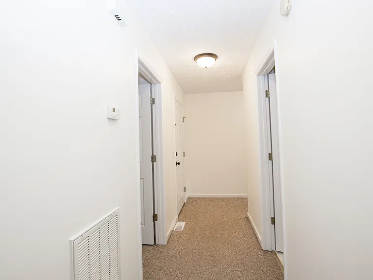 8 Moore Dr — Photo 21