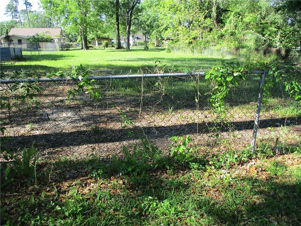 2nd image of 625 Bagdad Rd