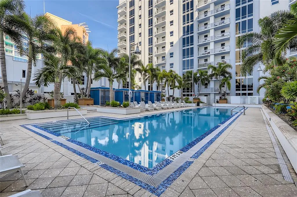 1 bed, 1.0 bath, 852 sqft, $2,090 — Photo 4