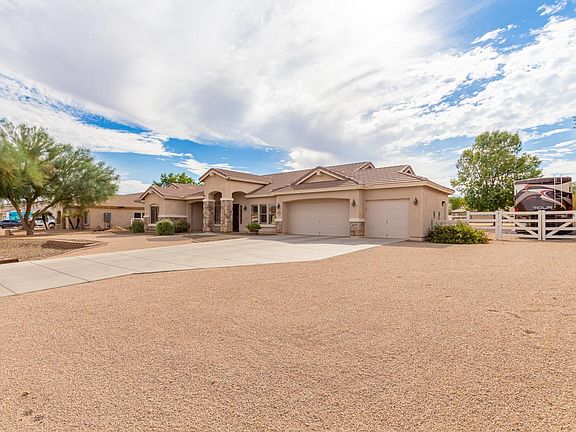 3rd image of 9517 W Golddust Dr