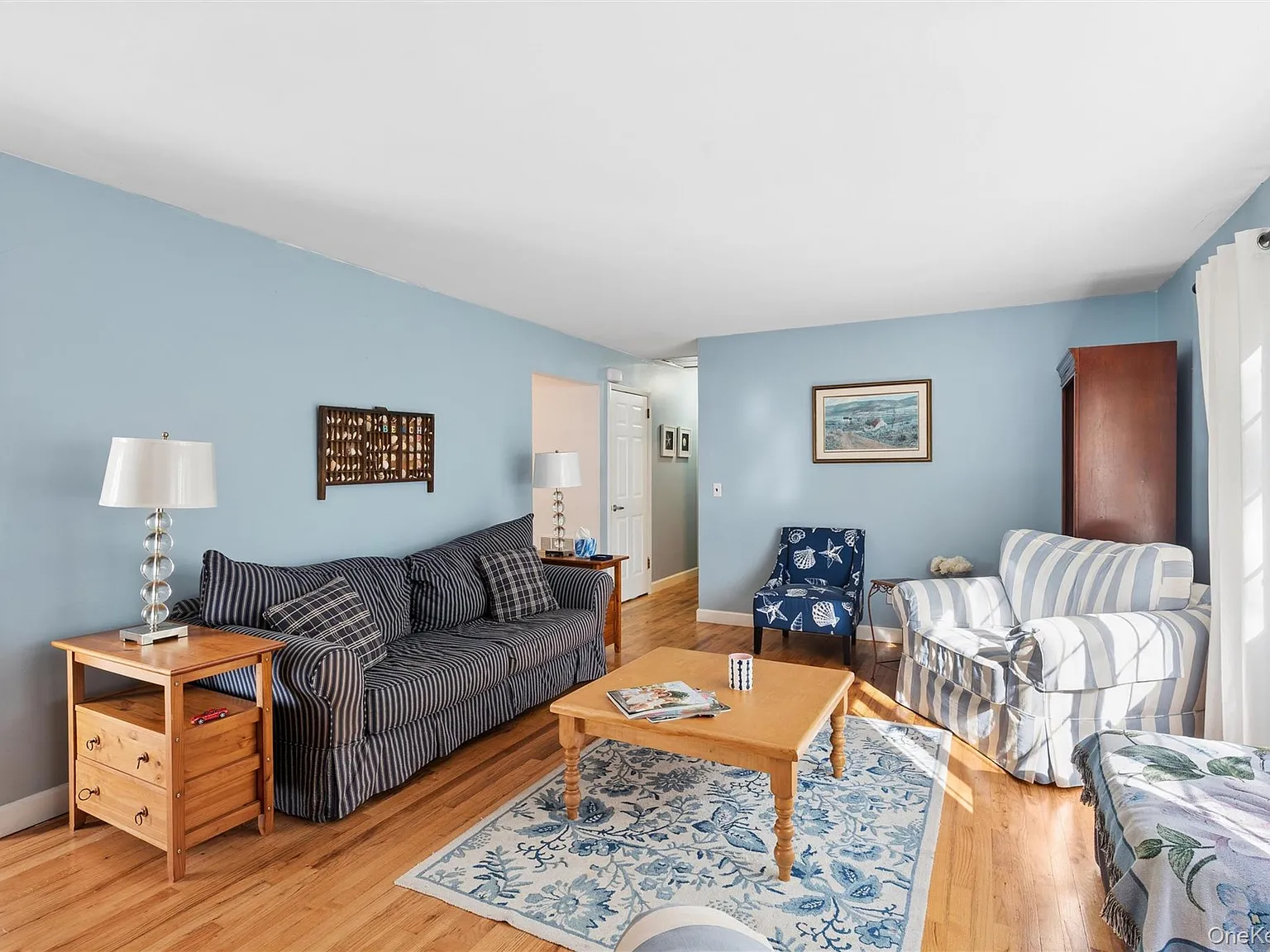 3 bed, 2.0 bath, 1496 sqft, $3,950 — Photo 3