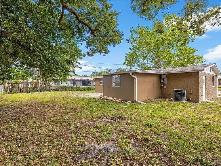 10803 Hyssop St — Photo 29