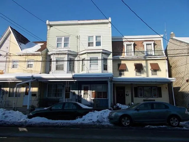 30 S Shamokin St photo 1