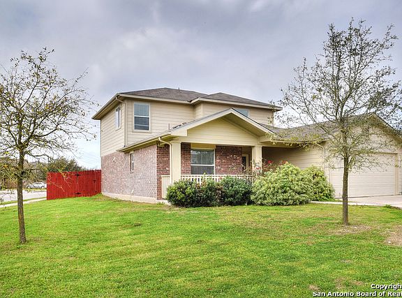2nd image of 3901 Wensledale Dr