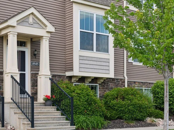 8949 SW Village Loop, Chanhassen, MN 55317