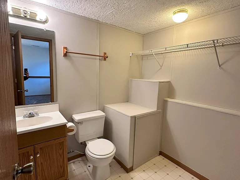 4049 Sandy Ridge Dr — Photo 20