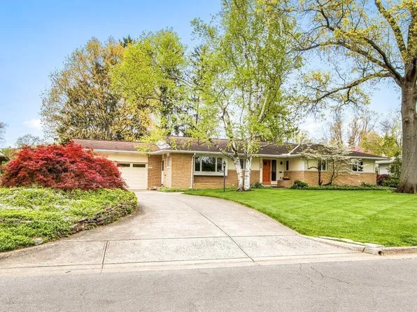 406 Springs Dr, Columbus, OH 43214