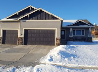 952 Bar Five Ranch Rd, Rapid City, SD 57703