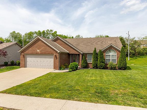 2nd image of 389 Palomino Dr