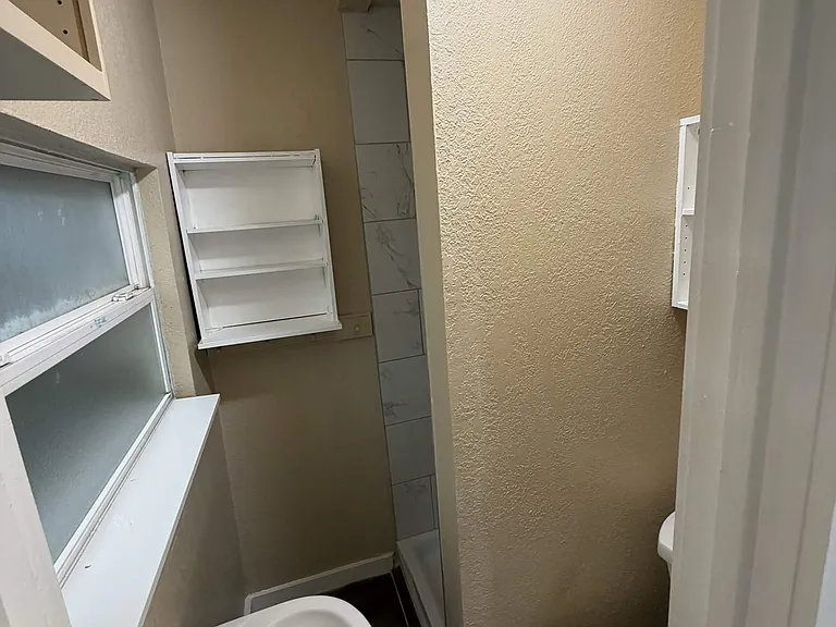 1419 W Ross St — Photo 9