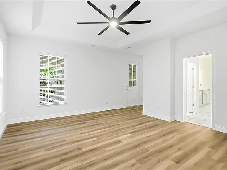 912 Waterside Dr — Photo 42