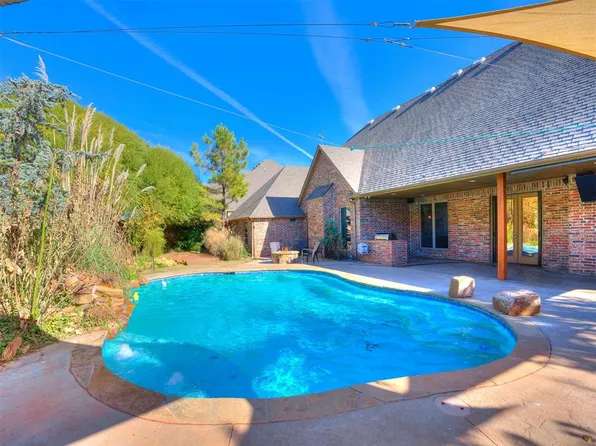 19705 Stratmore Way, Edmond, OK 73012