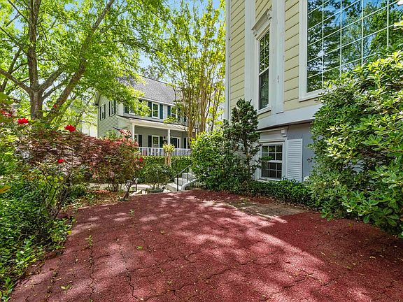 5th image of 119 Heatherstone Rd
