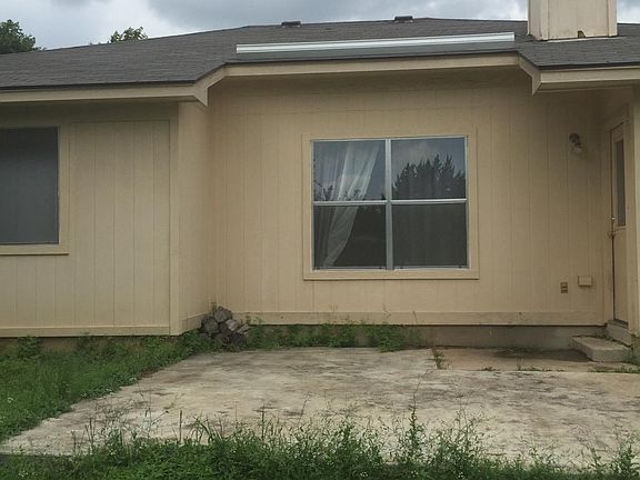 3rd image of 2108 E Gann Hill Dr