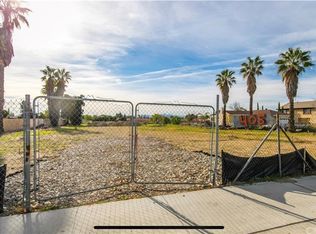 405 W Merrill Ave, Rialto, CA 92376