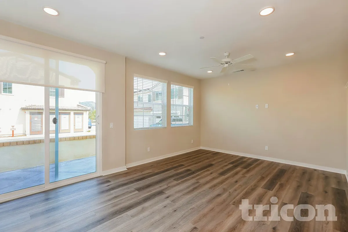 Building Photo - 36591 Pepino Ct