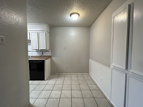 5th image of 3108 Salisbury Ave #A