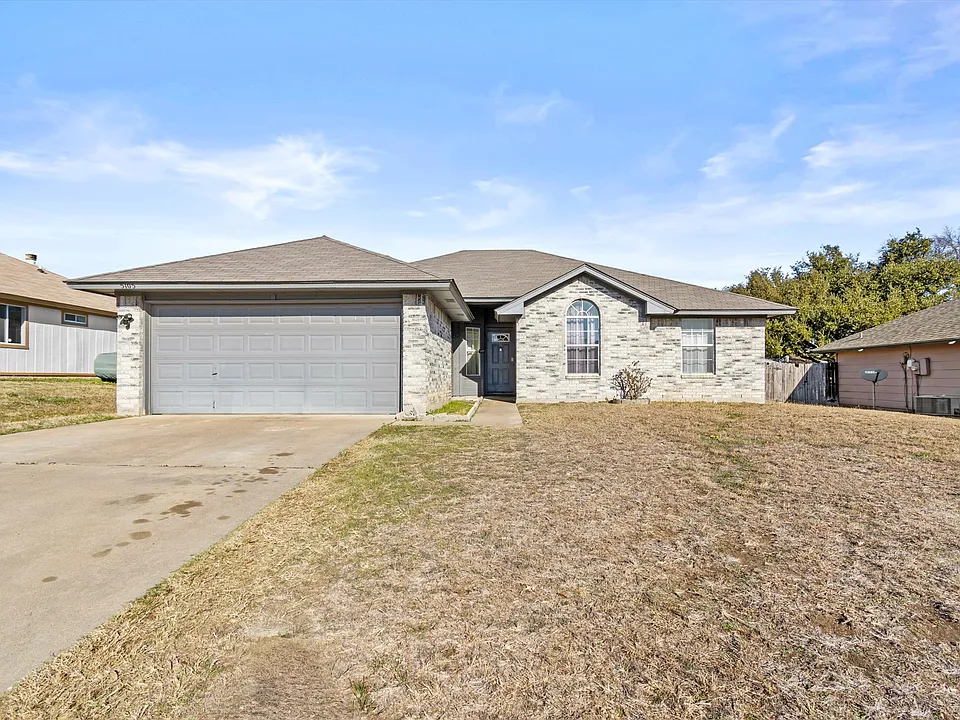 5105 Parkwood Dr