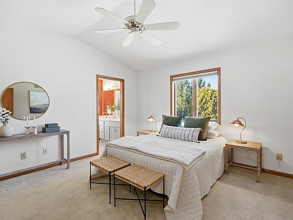 4th image of 2610 Green Ridge Drive