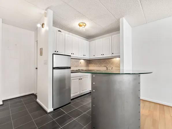 312 101st Street image 7 of 18