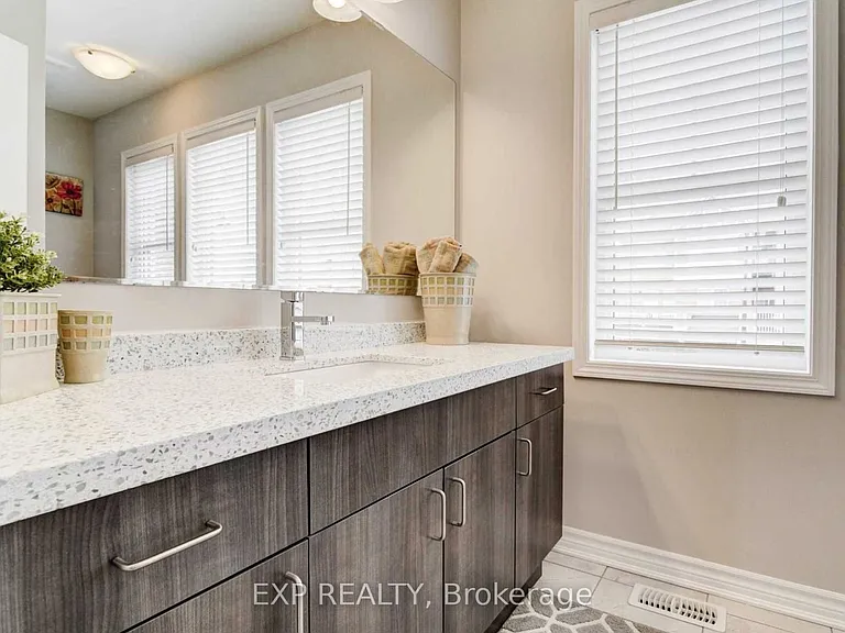 1688 Copeland Cir — Photo 18