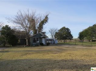 519 W Austin St, Luling, TX 78648