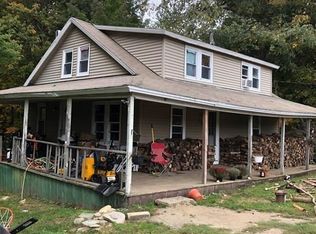 76 S Central St, Plainfield, MA 01070