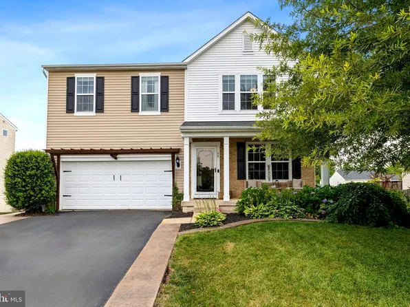 68 Charter Gate Dr, Fredericksburg, VA 22406