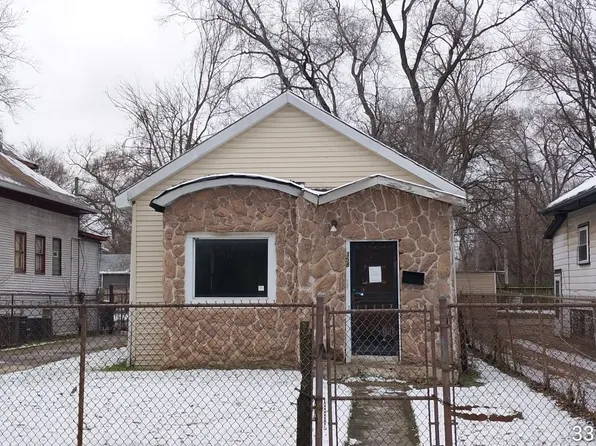 358 E 134th St, Chicago, IL 60827