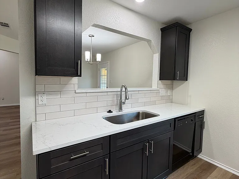 404 Kylar St — Photo 23