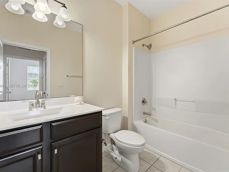 4032 NW 11th St #4032 — Photo 20
