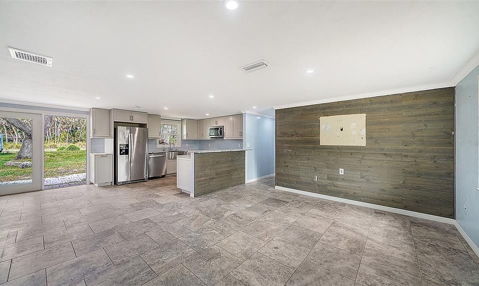 1203 Pineland Ave, Venice, FL 34285 | MLS #A4679605 | Zillow