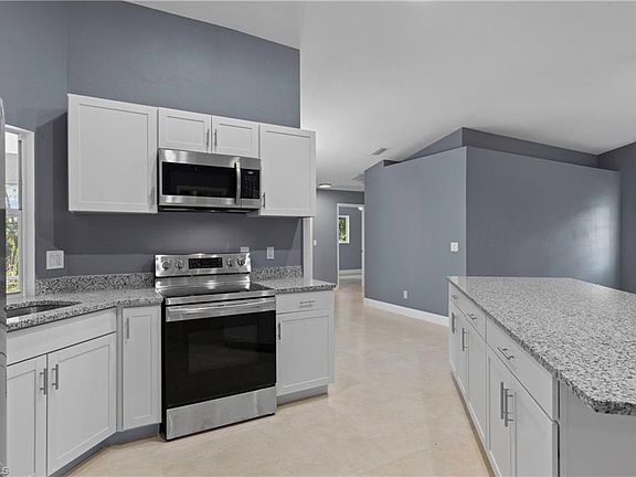 5th image of 1813 SW 17th Pl