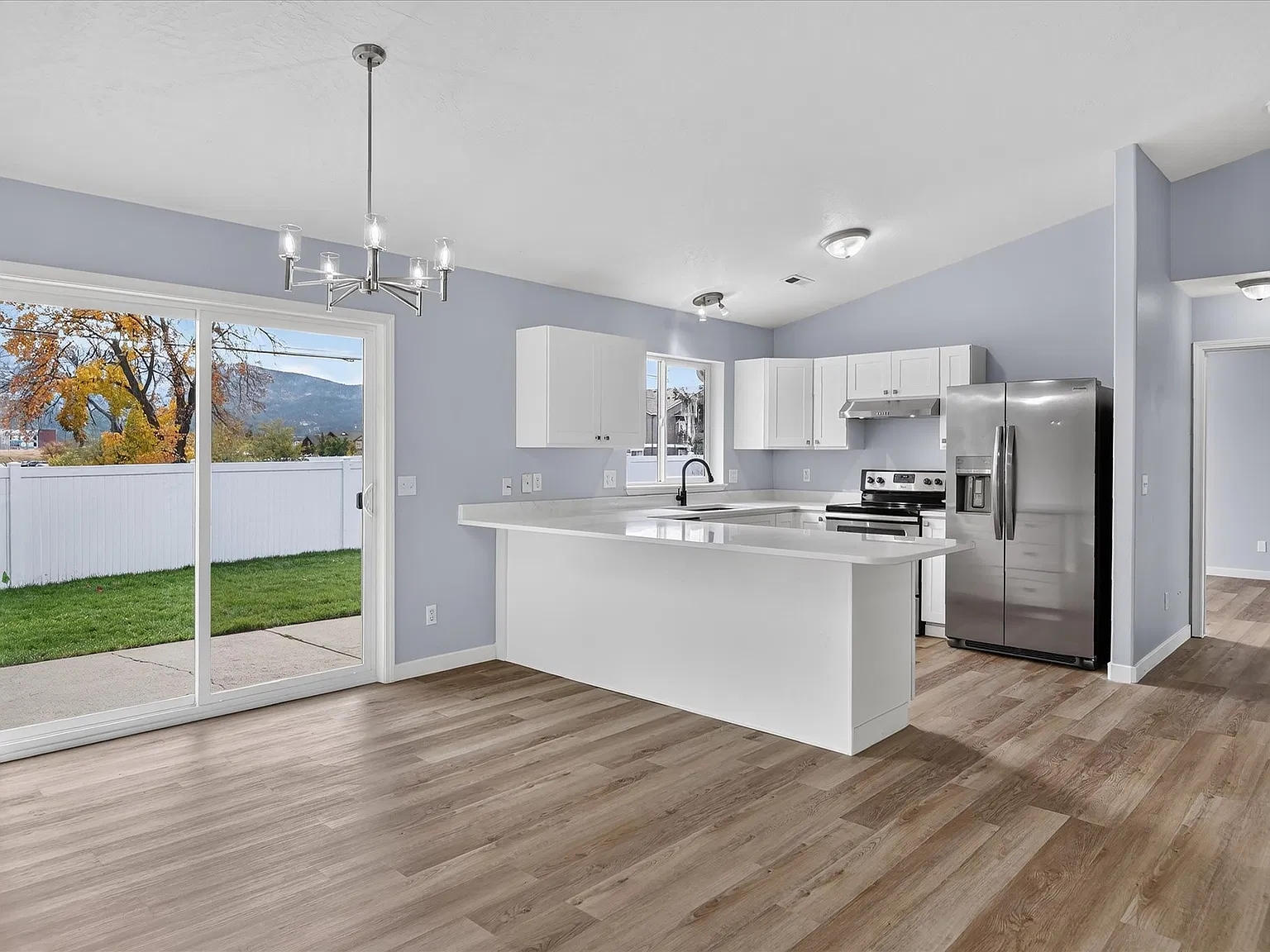 3 bed, 1248 sqft, $2,495 — Photo 2