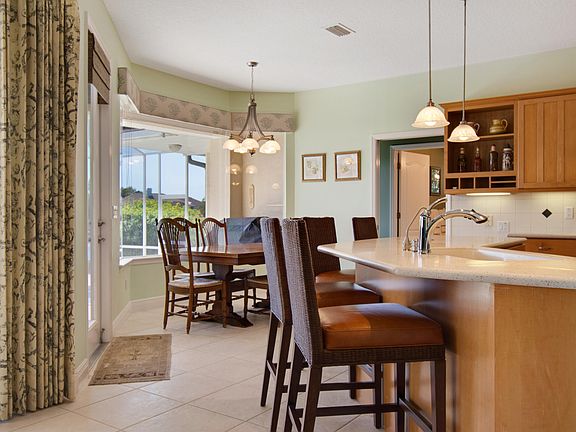 4th image of 38 Coconut Ct