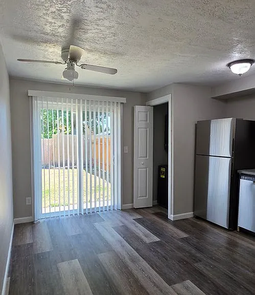 481-Satter Dr — Photo 3