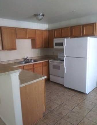 2nd image of 2300 Stern Dr APT 123