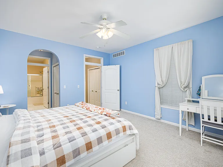2906 N Knightsbridge Cir — Photo 21