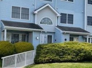 824 Edpas Rd, New Brunswick, NJ 08901