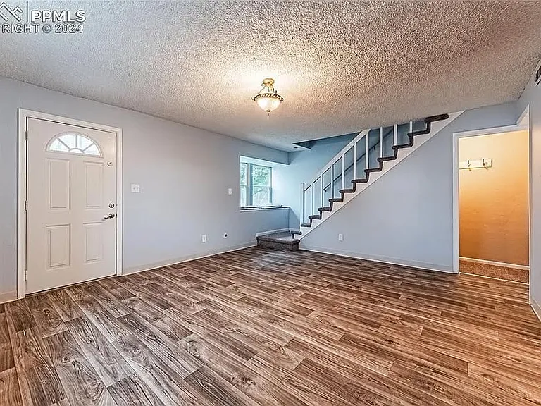 2997 E Fountain Blvd — Photo 7